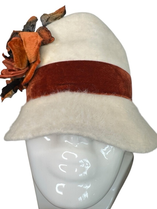 White Cloche Hat, Polar Pure Made In Italy Classic 20s Flapper Florals main image 8